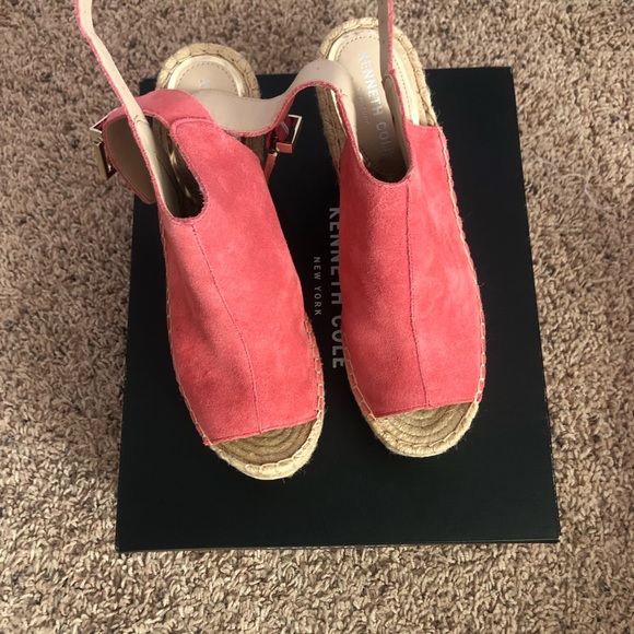 Kenneth Cole - Picture 3 of 4